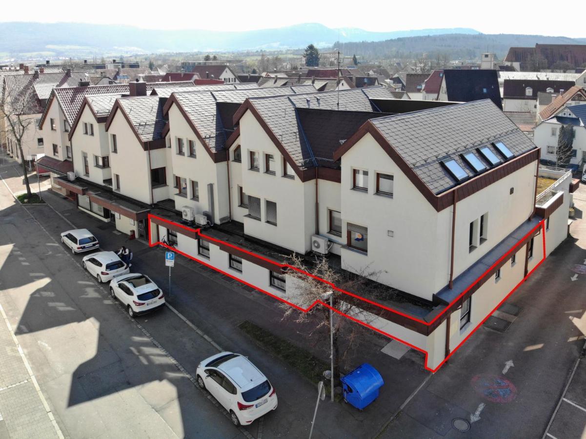 Noble Ferienwohnung In Metzingen-Zentrum メッツィンゲン エクステリア 写真