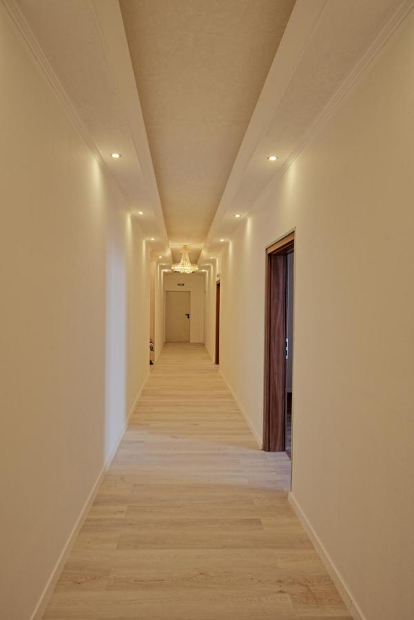 Noble Ferienwohnung In Metzingen-Zentrum メッツィンゲン エクステリア 写真